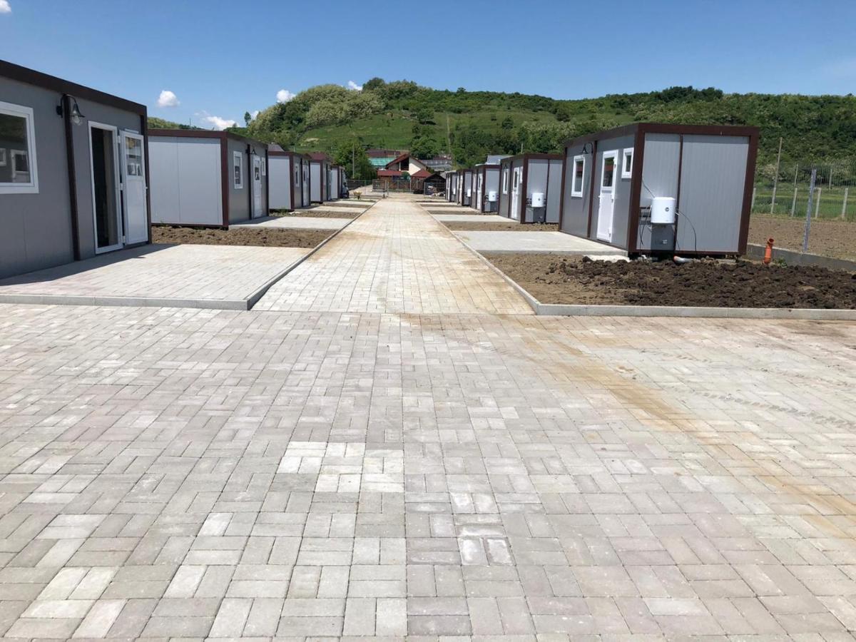 Glamtainer Court Otel Curteni Dış mekan fotoğraf